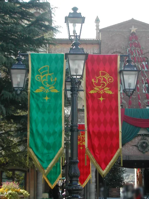 旗飾り ミッキーとミニー（ハーバーサイド・クリスマス 2004）