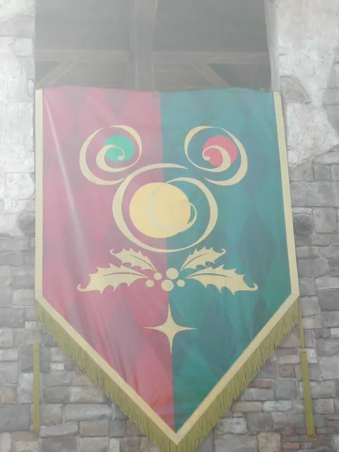 ミッキーアイコン旗飾り（ハーバーサイド・クリスマス 2004）