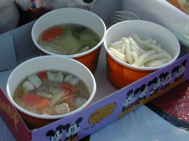 うどんと豚汁（ザ・ガゼーボ）