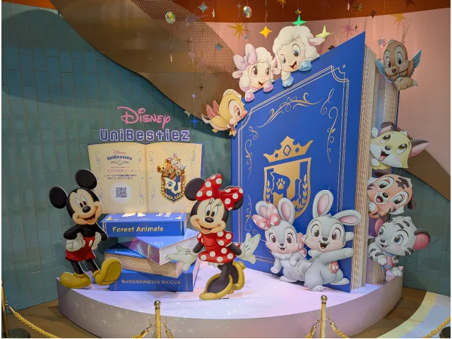 ユニベスティーズの飾り（ディズニーストア）