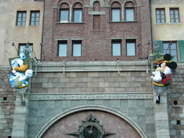 羽子板正月飾り（ニューイヤーズ・フェスタ 2005）