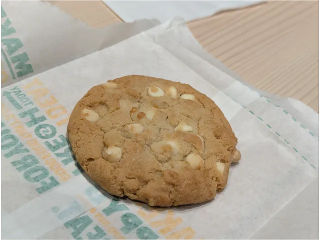 ホワイトマカダミアクッキー（サブウェイ）