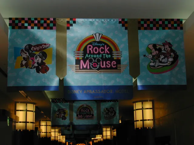 ディズニー・ロック・アラウンド・ザ・マウスイベント旗(ディズニーアンバサダーホテル)