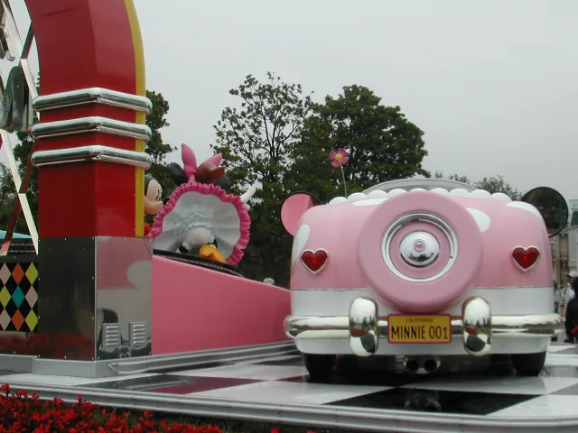 ミニー車 後部（ディズニー・ロック・アラウンド・ザ・マウス）