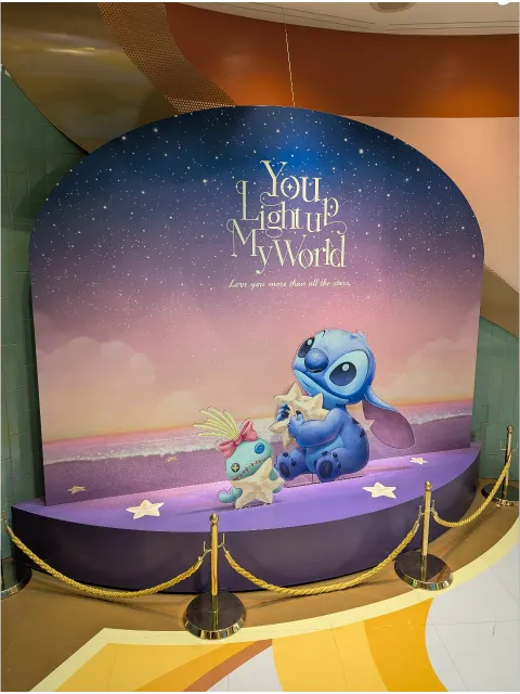 You Light Up My World飾り スティッチとスクランプ（ディズニーストア）