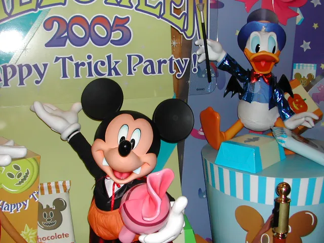 Disney's HALLOWEEN 2005 Happy Trick Party! ミッキー、ドナルド(ディズニーストア)