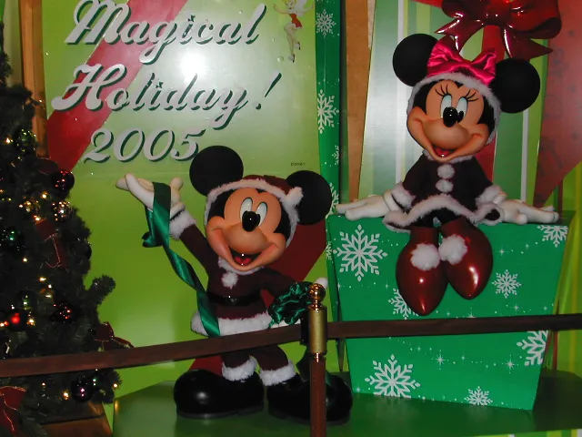 Magical Holiday! 2005 ミッキーとミニー（ディズニーストア）