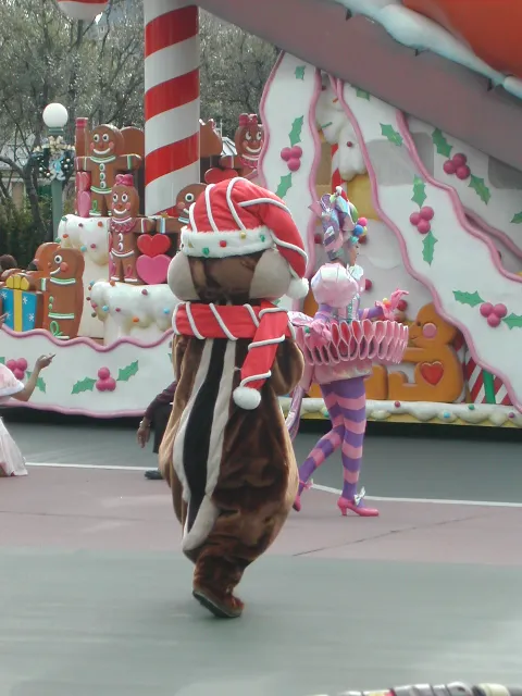 デール（ディズニー・ジャンボ・クリスマスパレード）