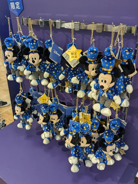限定商品ミッキーぬいぐるみ(Disney THE MARKET 2026)
